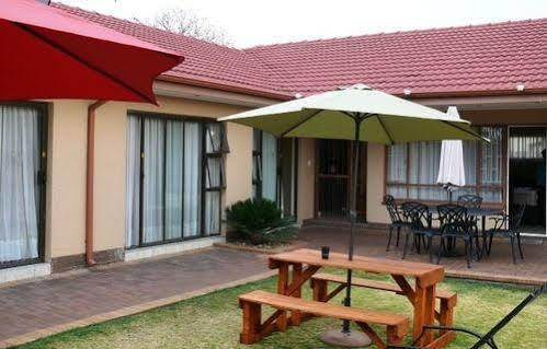 Augustavilla St.Pio'S Guest House Edenvale Exteriér fotografie